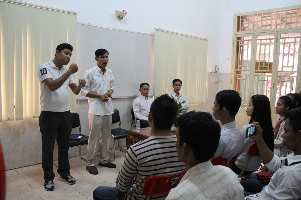 Youra, Job Training Project Assistant welcomes the participants